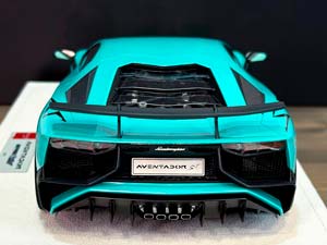 LAMBORGHINI AVENTADOR LP750-4 SV 2015 PEARL MINT GREEN / ЛАМБОРГИНИ АВЕНТАДОР LP750 4 SV ПЕРЛАМУТРОВЫЙ МЯТНО-ЗЕЛЕНЫЙ (ЛИМИТ 23/50) — фото 6