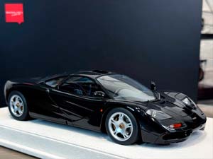 MCLAREN F1 ROADCAR 1994 JET BLACK METALLIC / МАКЛАРЕН ФОРМУЛА-1 ДОРОЖНЫЙ АВТОМОБИЛЬ JET ЧЕРНЫЙ МЕТАЛЛИК (ЛИМИТ 28/60) — фото 3