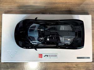 MCLAREN F1 ROADCAR 1994 JET BLACK METALLIC / МАКЛАРЕН ФОРМУЛА-1 ДОРОЖНЫЙ АВТОМОБИЛЬ JET ЧЕРНЫЙ МЕТАЛЛИК (ЛИМИТ 28/60) — фото 9