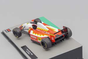 LOLA F1 T93/30 N 22 SEASON 1993 LUCA BADOER, RED / WHITE — фото 4