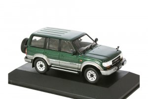 TOYOTA LAND CRUISER 80 (LC80) 4Х4 JAPAN 1992 ТЕМНО-ЗЕЛЕНЫЙ МЕТАЛЛИК С СЕРЕБРИСТЫМ — фото 10