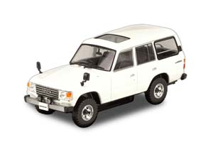 TOYOTA LAND CRUISER 60 1982 5D БЕЛЫЙ