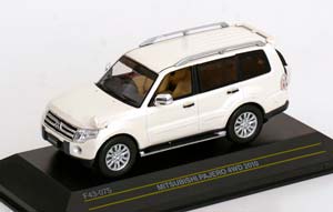 MITSUBISHI PAJERO 4WD 2010 WHITEMETALLIC / МИЦУБИСИ ПАДЖЕРО 4WD ВХИТЕМЕТАЛЛИК