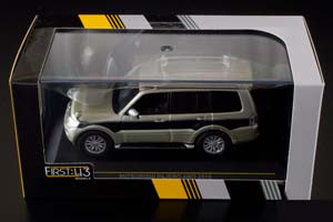 MITSUBISHI PAJERO 4WD 2010 ТЕМНО-ЗЕЛЕНЫЙ СО СВЕТЛО-ЗЕЛЕНЫМ МЕТАЛЛИК — фото 3