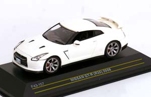 NISSAN GT-R (R35) 2008 WHITE / НИССАН ГТ-Р R35 БЕЛЫЙ