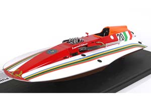 FERRARI MOLINARI 4 PUNTI MOTORBOAT 1950 ON BLACK LEATHER BASE LIMITED 300 / ЛОДКА ФЕРРАРИ С БОКСОМ — фото 4