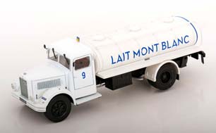 BERLIET GDR 7W TANKER TRUCK TRASPORTO LATTE LAIT MONT BLANC 2-ASSI 1948, WHITE