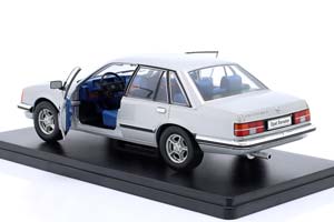 OPEL SENATOR 3.0 E YEAR 1978 SILVER / ОПЕЛЬ СЕНАТОР 3 СЕРЕБРИСТЫЙ — фото 6