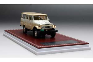 TOYOTA LAND CRUISER FJ45LV 4Х4 1966 BEIGE/WHITE — фото 3