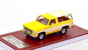 CHEVROLET K-5 BLAZER WITH TOP OPEN 1973-1978 YELLOW WHITE
