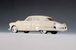 CADILLAC SERIES 62 SEDAN 1941 WHITE (LIMITED EDITION 299 PCS) / КАДИЛЛАК СЕРИЯ 62 БЕЛЫЙ — фото 6