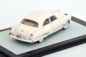 CADILLAC SERIES 62 SEDAN 1941 WHITE (LIMITED EDITION 299 PCS) / КАДИЛЛАК СЕРИЯ 62 БЕЛЫЙ — фото 2
