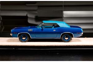 PLYMOUTH HEMI CUDA CONVERTIBLE (ЗАКРЫТЫЙ) 1971 TURE BLUE METALLIC — фото 4