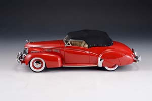 CADILLAC SERIES 62 VICTORIA CONVERTIBLE 1940 RED, CLOSED — фото 3