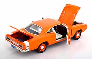 DODGE CORONET SUPER BEE GO MANGO 1970 ORANGE WHITE — фото 4