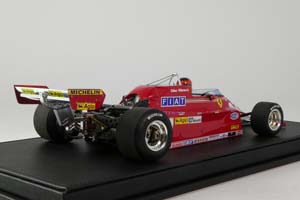 FERRARI 126CK WINNER MONACO GP (WITH PILOT FIGURE) 1981 G.VILLENEUVE - WITH SHOWCASE #27 — фото 2