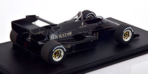 LOTUS 95T DRIVER: DE ANGELIS 1984 — фото 2