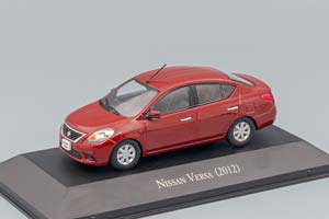 NISSAN VERSA 2012, DARK RED
