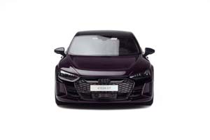 AUDI RS E-TRON GT ФИОЛЕТОВЫЙ — фото 5