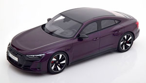 AUDI RS E-TRON GT ФИОЛЕТОВЫЙ — фото 1