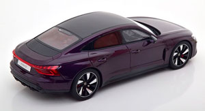 AUDI RS E-TRON GT ФИОЛЕТОВЫЙ — фото 2