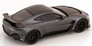 ASTON MARTIN V12 VANTAGE 2023 GREY METALLIC CARBON — фото 2