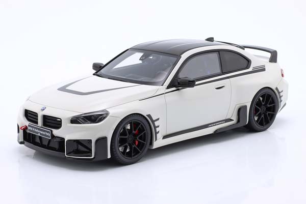 BMW M2 M PERFORMANCE WHITE BLACK CARBON