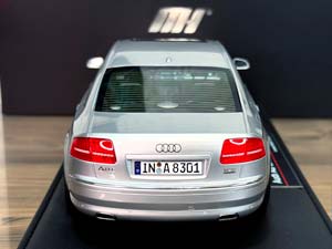 AUDI A8 W12 2008 ICE SILVER METALLIC / АУДИ A8 W12 ЛЕДЯНОЙ СЕРЕБРИСТЫЙ МЕТАЛЛИК (ЛИМИТ 07/69) — фото 6