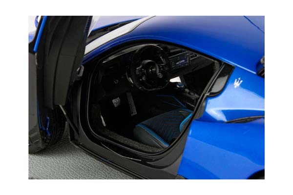 MASERATI MC20 DIECAST FULL OPEN BLU INFINITO - SHOWCASE INCLUDED IN THE PRICE / МАЗЕРАТИ МС20 ИНФИНИТО 1:18 СИНИЙ — фото 6