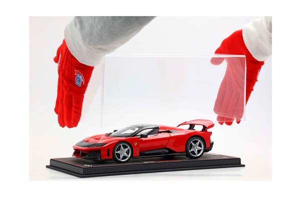 FERRARI F80 METAL DIECAST FULL OPEN ROSSO CORSA - LUXURY PACK - BASE AND CASE INCLUDED / ФЕРРАРИ Ф80 МЕТАЛ 1:18 КРАСНЫЙ — фото 5