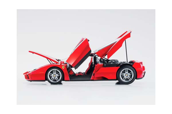 FERRARI ENZO OPEN DIECAST ROSSO CORSA - SILVER WHEELS - POLIFOAM PACK / ФЕРРАРИ ЭНЦО ОПЕН 1:18 КРАСНЫЙ — фото 5