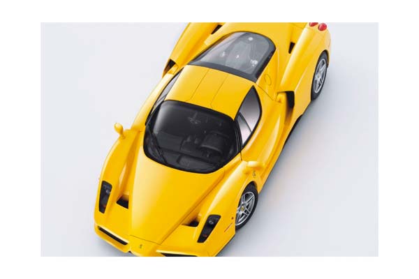FERRARI ENZO OPEN DIECAST GIALLO MODENA - SILVER WHEELS - POLIFOAM PACK / ФЕРРАРИ ЭНЦО ОПЕН 1:18 ЖЕЛТЫЙ — фото 5