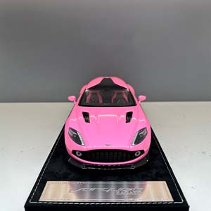 ASTON MARTIN VANQUISH ZAGATO SHOOTING BRAKE 2024 / АСТОН МАРТИН ВАНКВИШ ЗАГАТО РОЗОВЫЙ — фото 5