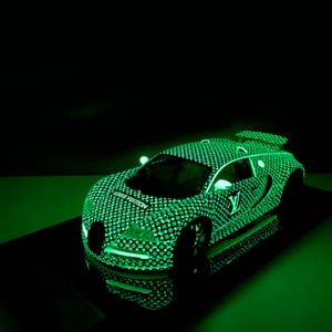 BUGATTI VEYRON  LOUIS VUITTON BLACK LUMINOUS / БУГАТТИ ВЕЙРОН ЧЕРНЫЙ ЛЮМИНИСЦЕНТНЫЙ (СВЕТИТСЯ В ТЕМНОТЕ) — фото 2