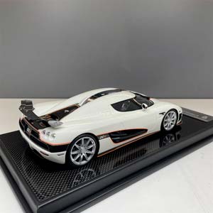 KOENIGSEGG CCX LUMINOUS GREEN / КЕНИГСЕГГ ЛЮМИНИСЦЕНТНЫЙ ЗЕЛЕНЫЙ (СВЕТИТСЯ В ТЕМНОТЕ) — фото 2