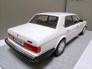 ROLLS-ROYCE SILVER SPIRIT 4-DOORS 1985 WHITE / РОЛЛС-РОЙС СИЛЬВЕР СПИРИТ БЕЛЫЙ — фото 2