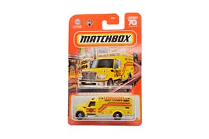 INTERNATIONAL WORKSTAR AMBULANCE СКОРАЯ ПОМОЩЬ (ДЛИНА МОДЕЛИ 6-10 СМ)