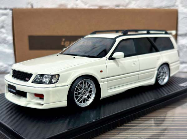 NISSAN STAGEA 260RS (WGNC34) PEARL WHITE / НИССАН STAGEA 260RS WGNC34 ПЕРЛАМУТРОВО-БЕЛЫЙ