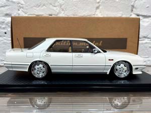 NISSAN CEDRIC CIMA (Y31) PEARL WHITE / НИССАН СЕДРИК СИМА Y31 ПЕРЛАМУТРОВО-БЕЛЫЙ — фото 4