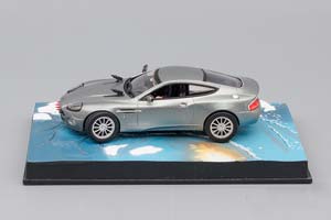 ASTON MARTIN V12 VANQUISH DIE ANOTHER DAY 2002, SILVER — фото 3