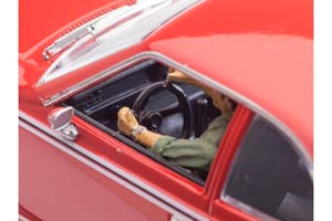 AMC HORNET ИЗ ФИЛЬМА ДЖЕЙМС БОНД АГЕНТ 007 - ЧЕЛОВЕК С ЗОЛОТЫМ ПИСТОЛЕТОМ 1974 КРАСНЫЙ — фото 4