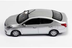 NISSAN LATIO (L02B) 2013 SILVER — фото 3