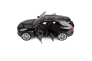JAGUAR F-PACE 2016 ЧЁРНЫЙ — фото 2