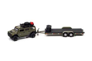 HUMMER H2 2004 ТЕМНО-ЗЕЛЕНЫЙ С БАГАЖНИКОМ И ПРИЦЕПОМ ДЛЯ ПЕРЕВОЗКИ АВТОМОБИЛЯ (ДЛИНА МОДЕЛИ 6-10 СМ) — фото 4