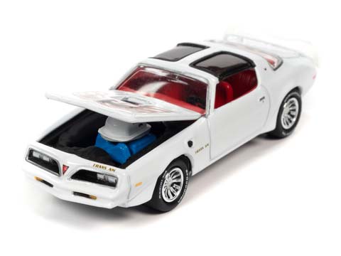 PONTIAC FIREBIRD TRANS AM 1977 CAMEO WHITE / BIRD GRAPHICS (БЕЛЫЙ С ПТИЦЕЙ НА КАПОТЕ) (ДЛИНА МОДЕЛИ 6-10 СМ) — фото 2