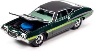 FORD GRAND TORINO SPORT 1972 ЗЕЛЕНЫЙ С ФИШКОЙ ДЛЯ ИГРЫ TRIVIAL PURSUIT (ДЛИНА МОДЕЛИ 6-10 СМ) — фото 3