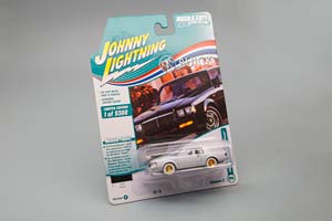 BUICK GRAND NATIONAL 1986 (WHITE LIGHTING!!!), WHITE (ДЛИНА МОДЕЛИ 6-10 СМ)