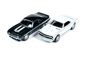CHEVROLET CAMARO (1969), FATHOM GREEN POLY WITH CHEVROLET CAMARO (1967), WHITE WITH BLACK NOSE STRIPE (ДЛИНА МОДЕЛИ 6-10 СМ)