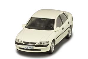 CHEVROLET VECTRA 2.2 GLS 1998 (OPEL VECTRA B) WHITE — фото 5