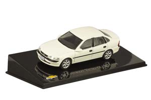 CHEVROLET VECTRA 2.2 GLS 1998 (OPEL VECTRA B) WHITE — фото 10